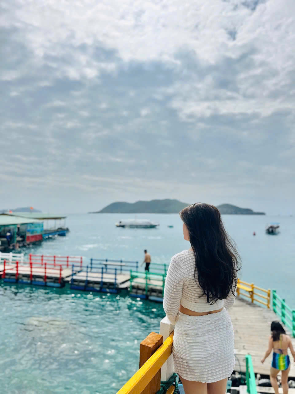 Tour 3 ĐẢO VIP (Tắm biển / Ca múa nhạc)